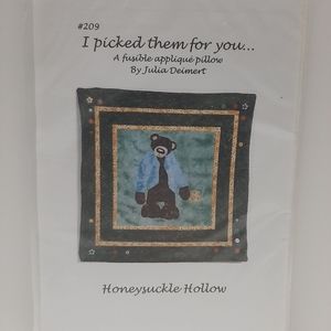 🍒 Honeysuckle Hollow Teddy Bear Pillow Kit - Vintage Pattern Packet